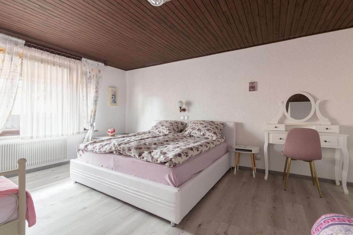 Family Apartment Nakiteya Ljubljana Bagian luar foto